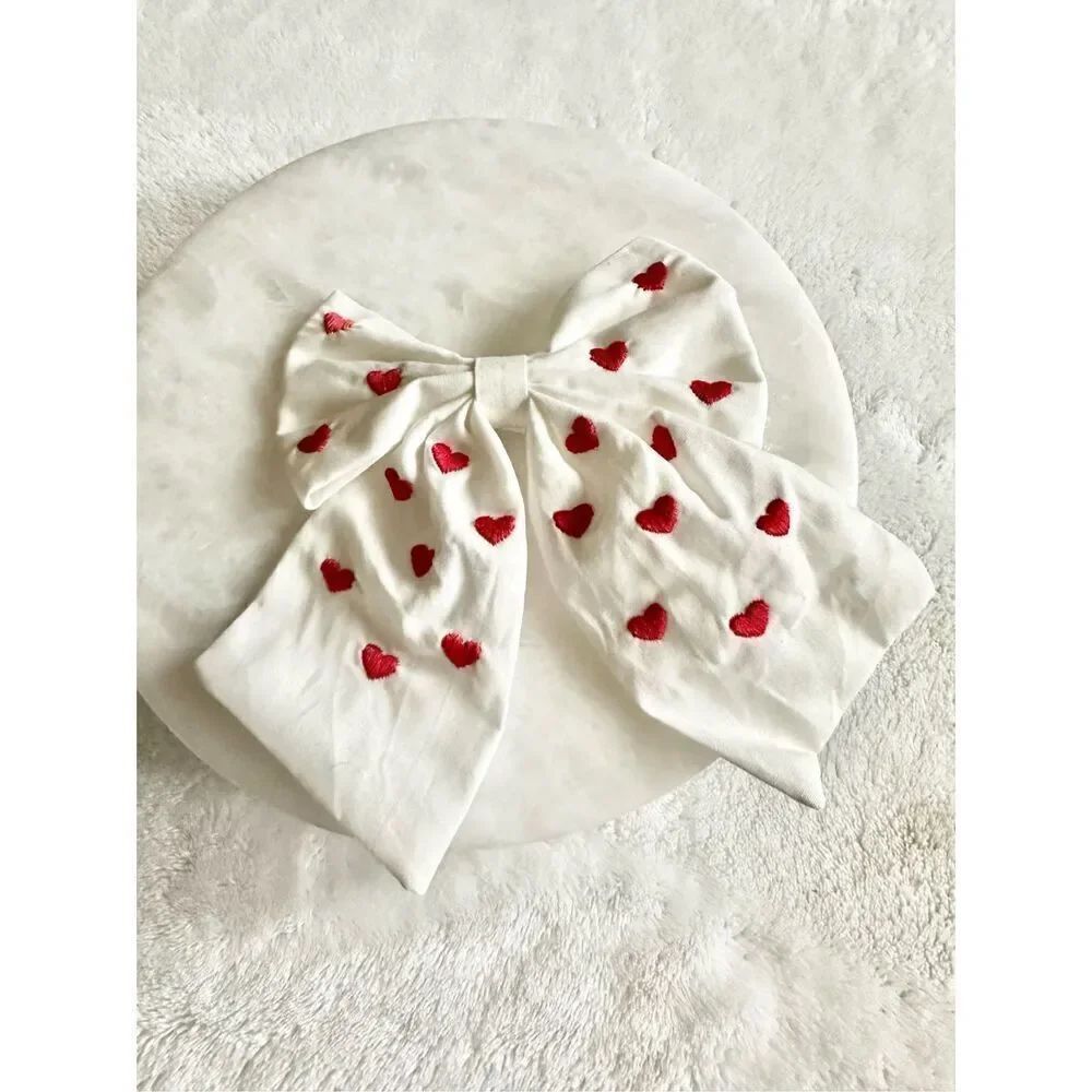 Valentines White bow with red bows